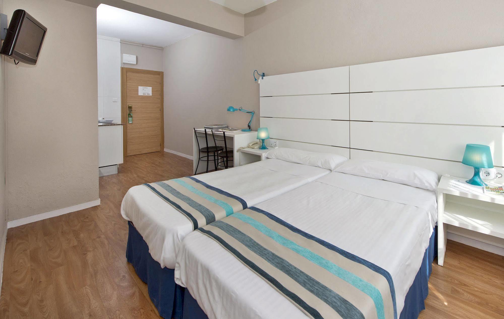 Estudios Aranzazu Santander Bagian luar foto